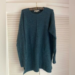 Loft oversized sweater. Size XL.  Looks great w/leggings or jeans.